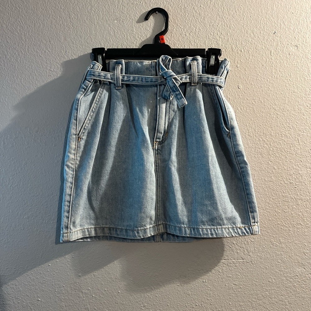 Hollister skirt